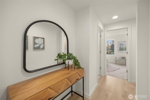 8327 B 12th Avenue NW, Seattle, WA 98117