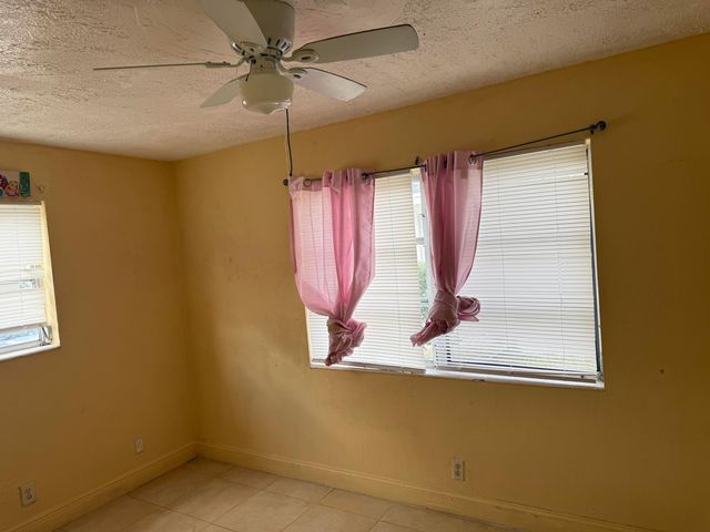 1676 W 10th Street, Riviera Beach, FL 33404