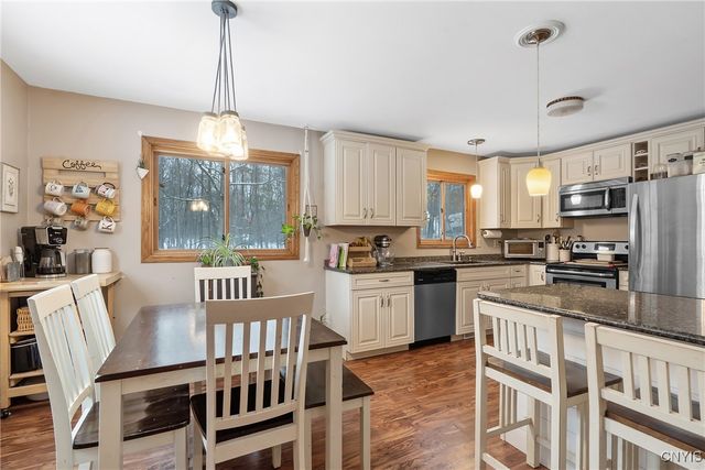 71 Hickory Grove Road, Granby, NY 13069