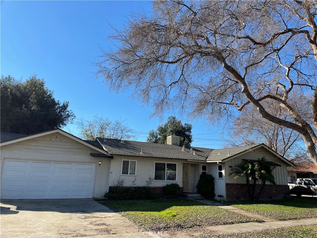 4467 N Van Dyke, Fresno, CA 93705