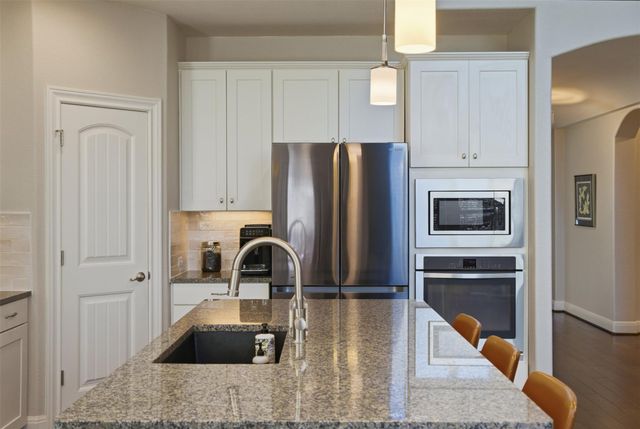 16025 Cinca Terra DR, Austin, TX 78738