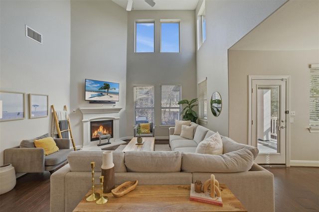 16025 Cinca Terra DR, Austin, TX 78738