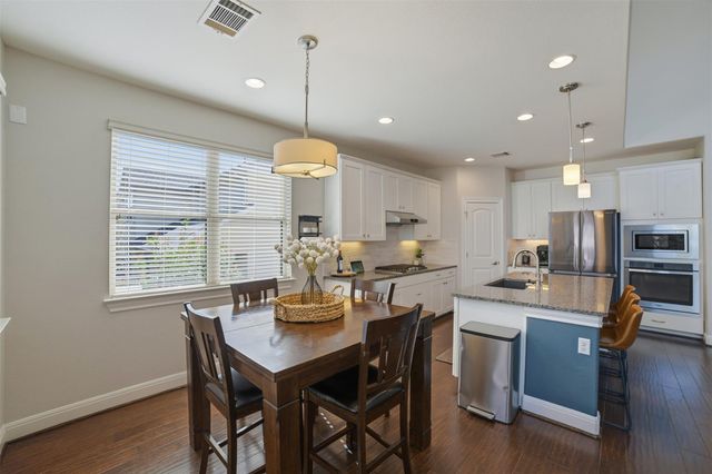 16025 Cinca Terra DR, Austin, TX 78738