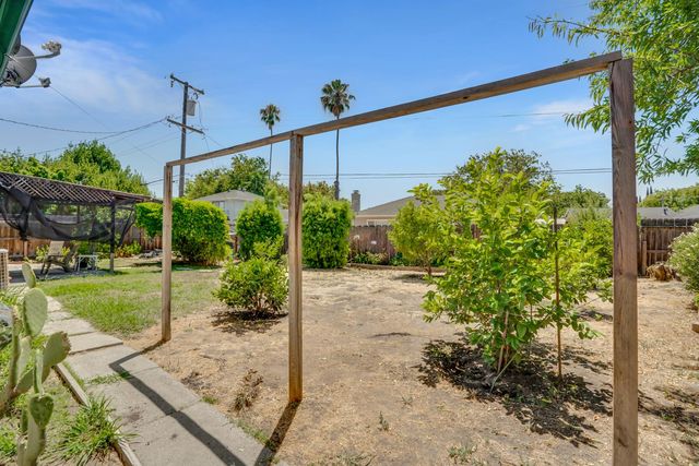 36 Lynda Ave, Stockton, CA 95207