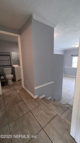 216 BON AIR Drive, Jacksonville, FL 32218