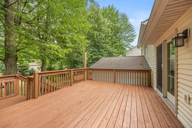 11108 Creekside Drive, Allendale, MI 49401