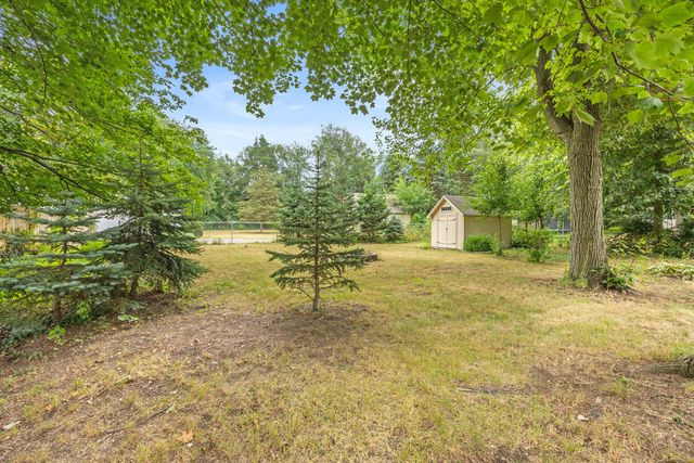 11108 Creekside Drive, Allendale, MI 49401