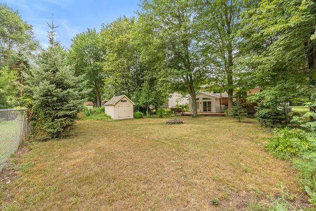 11108 Creekside Drive, Allendale, MI 49401