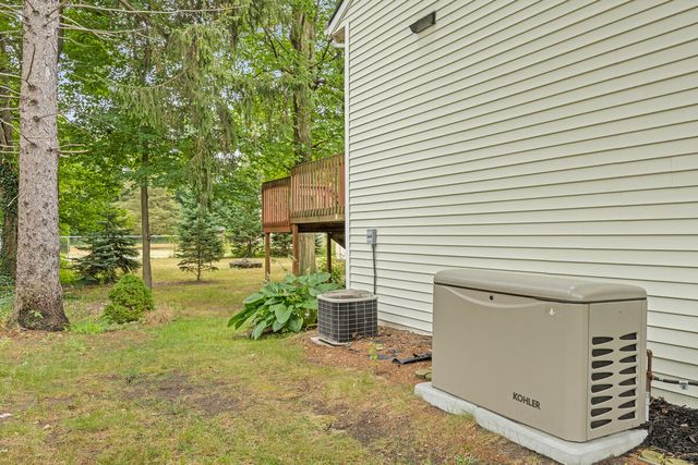 11108 Creekside Drive, Allendale, MI 49401