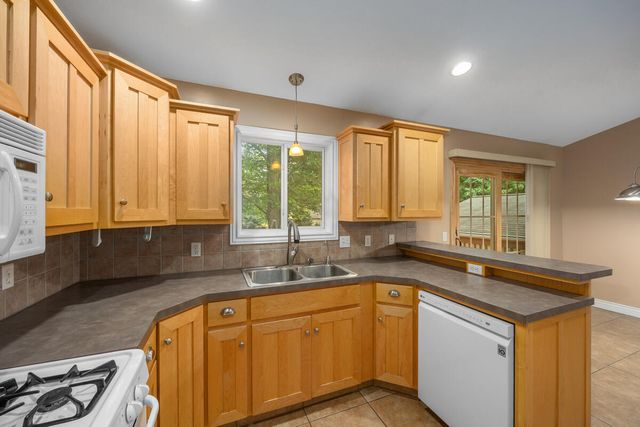 11108 Creekside Drive, Allendale, MI 49401