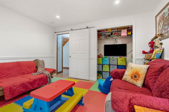 1 Lisa Street, Windham, NH 03087