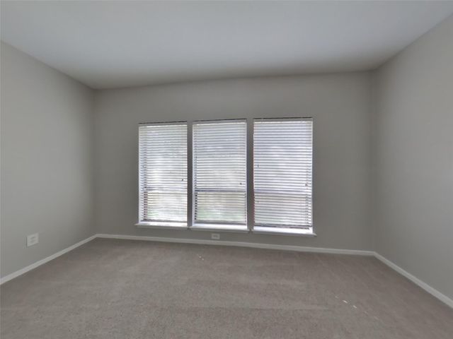 535 Shady Brook Drive, Stafford, TX 77477