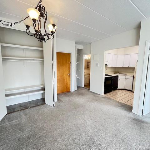 66-07 242nd Street 13E, Douglaston, NY 11362