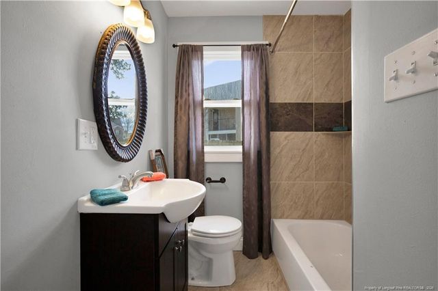 326 Hawley Lane, Fayetteville, NC 28301