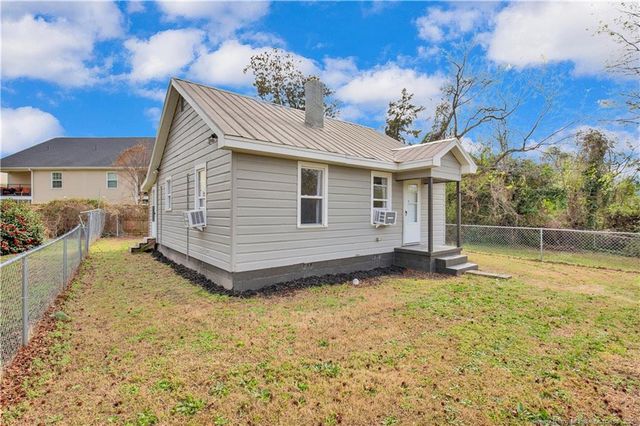 326 Hawley Lane, Fayetteville, NC 28301