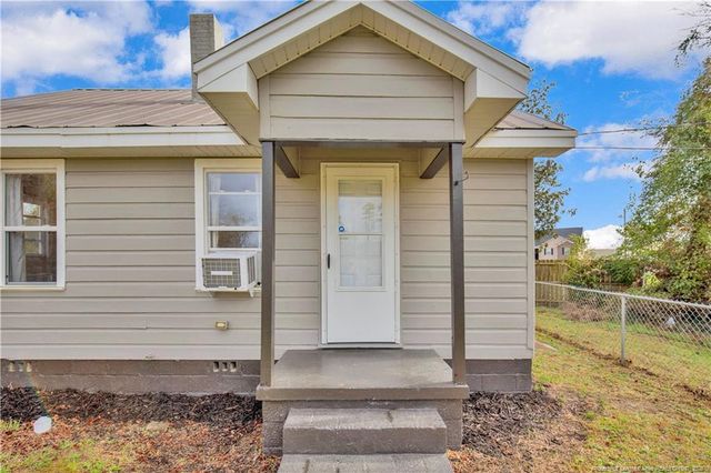 326 Hawley Lane, Fayetteville, NC 28301