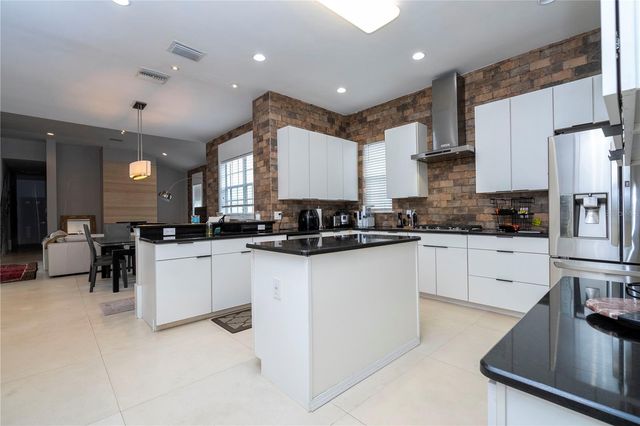 11339 CAMDEN PARK DRIVE, Windermere, FL 34786