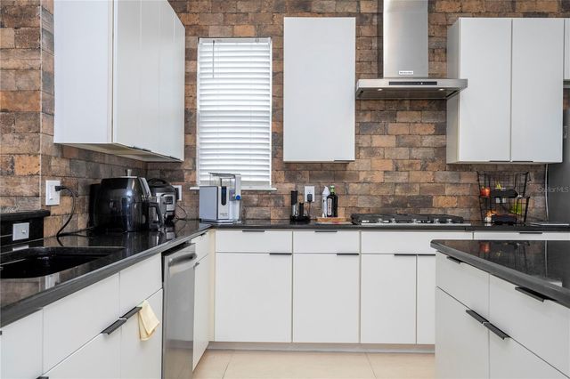 11339 CAMDEN PARK DRIVE, Windermere, FL 34786