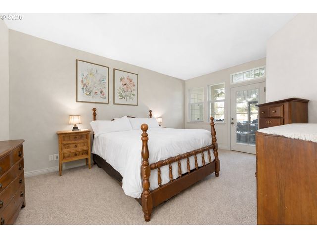 4335 SUMMERLINN Dr, West Linn, OR 97068