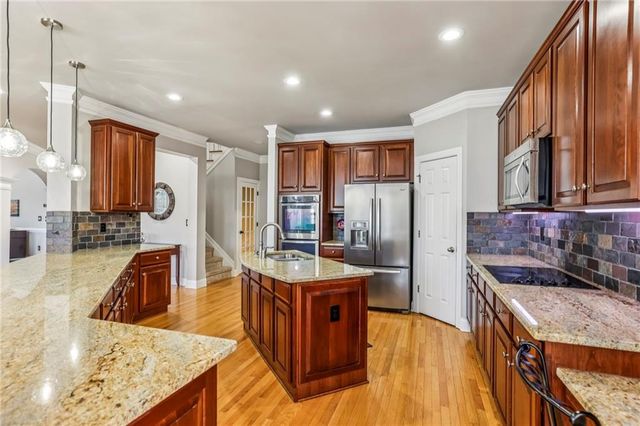 6540 Bridlewood Way, Suwanee, GA 30024