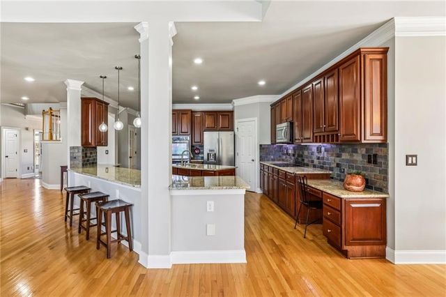 6540 Bridlewood Way, Suwanee, GA 30024
