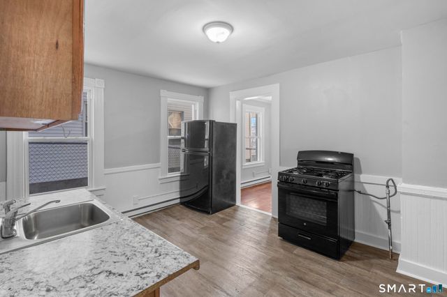 48 Dikeman Street, Waterbury, CT 06704