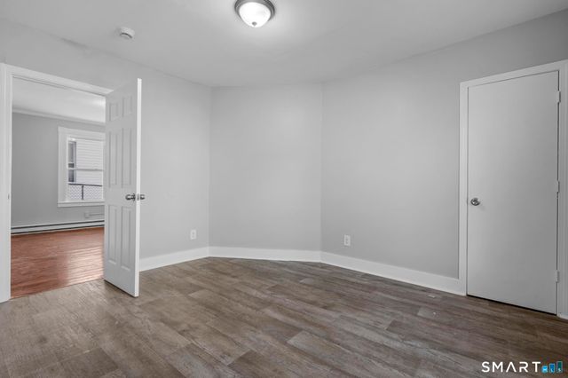 48 Dikeman Street, Waterbury, CT 06704