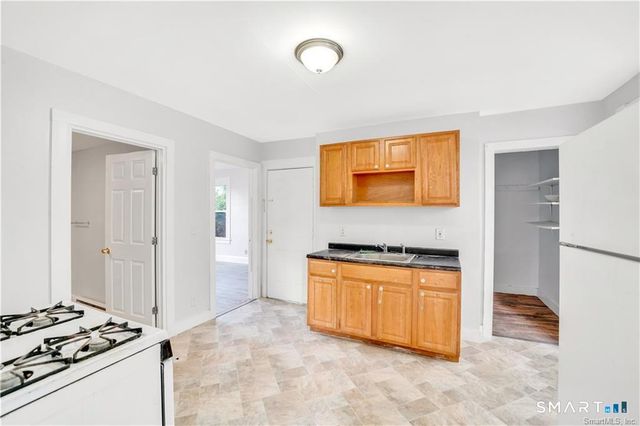 48 Dikeman Street, Waterbury, CT 06704