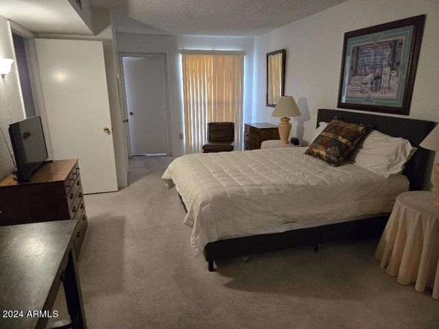 10019 W OCOTILLO Drive, Sun City, AZ 85373