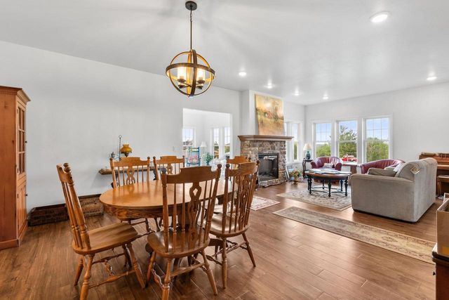 364 Drumlin Loop, Ripon, WI 54971
