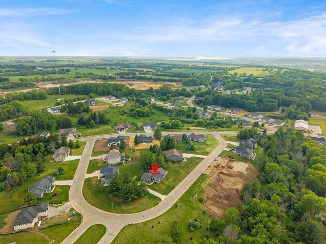 364 Drumlin Loop, Ripon, WI 54971