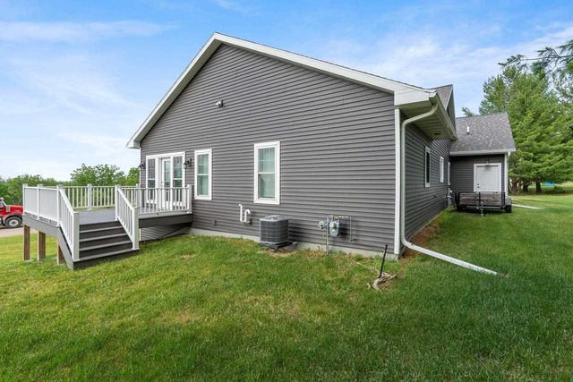 364 Drumlin Loop, Ripon, WI 54971
