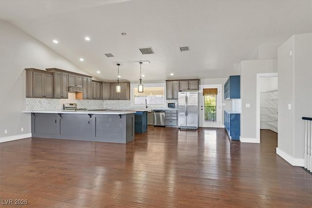 391 East KIMBERLY Drive, Henderson, NV 89015