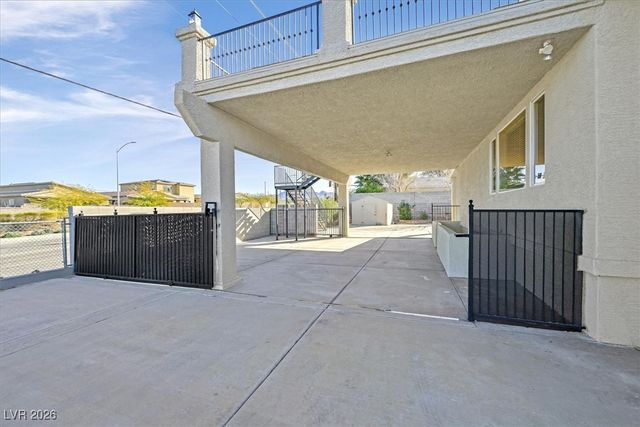 391 East KIMBERLY Drive, Henderson, NV 89015