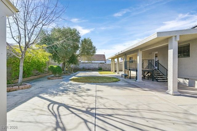 391 East KIMBERLY Drive, Henderson, NV 89015