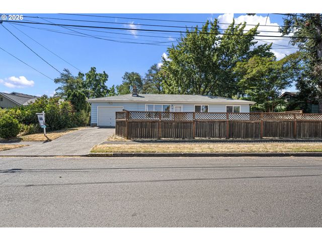 130 E 31ST Ave, Eugene, OR 97405