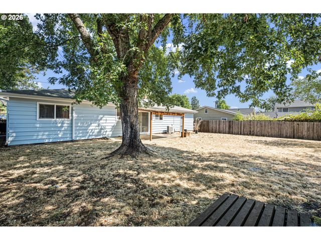 130 E 31ST Ave, Eugene, OR 97405