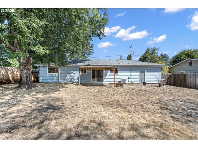 130 E 31ST Ave, Eugene, OR 97405