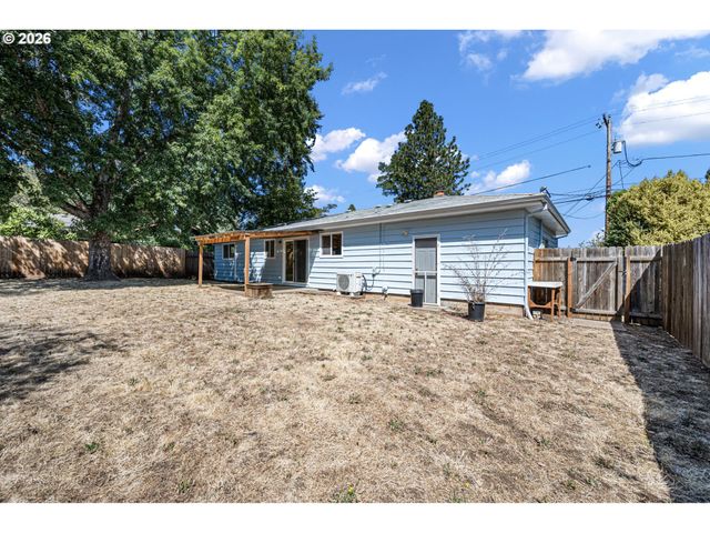 130 E 31ST Ave, Eugene, OR 97405