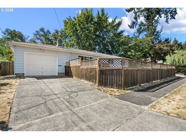 130 E 31ST Ave, Eugene, OR 97405