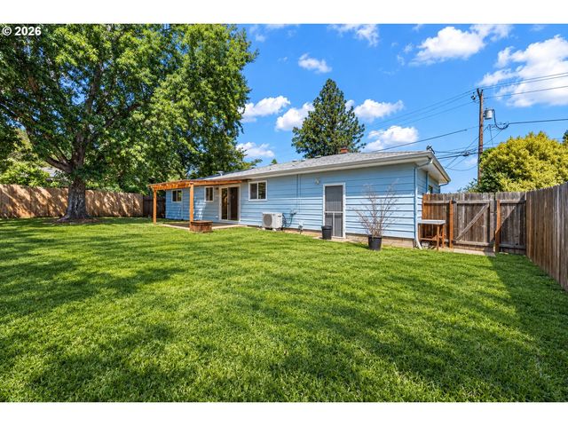 130 E 31ST Ave, Eugene, OR 97405