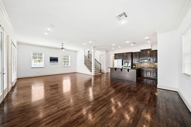 8760 Kempwood Drive, Houston, TX 77080