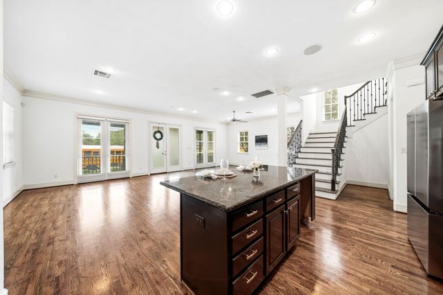 8760 Kempwood Drive, Houston, TX 77080