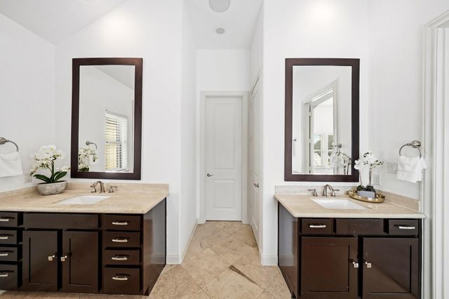8760 Kempwood Drive, Houston, TX 77080