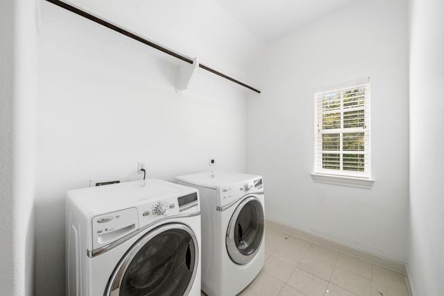 8760 Kempwood Drive, Houston, TX 77080