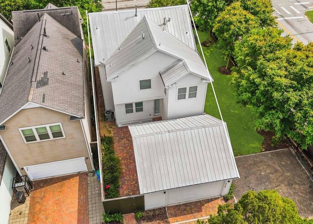 8760 Kempwood Drive, Houston, TX 77080