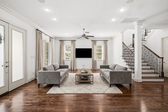 8760 Kempwood Drive, Houston, TX 77080