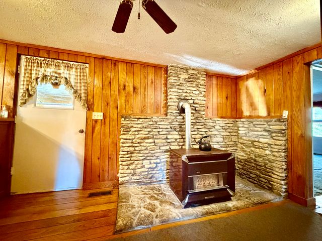 2690 Glensboro Road, Lawrenceburg, KY 40342