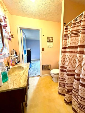 2690 Glensboro Road, Lawrenceburg, KY 40342