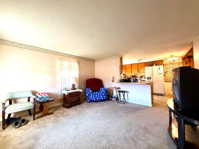 2690 Glensboro Road, Lawrenceburg, KY 40342